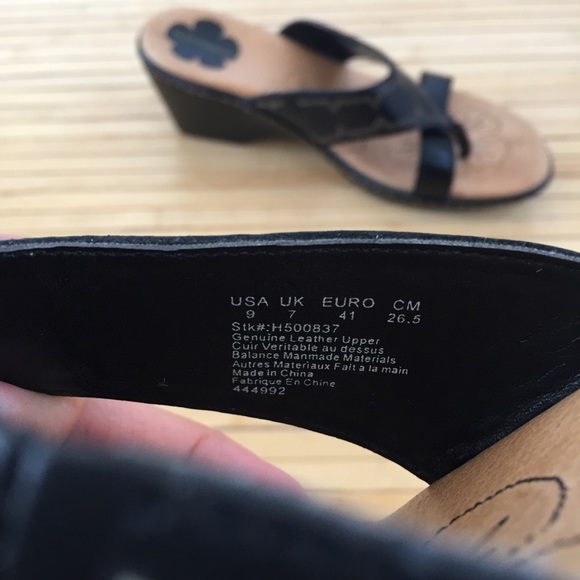 Hush Puppies black sandals - Picture 5 of 5